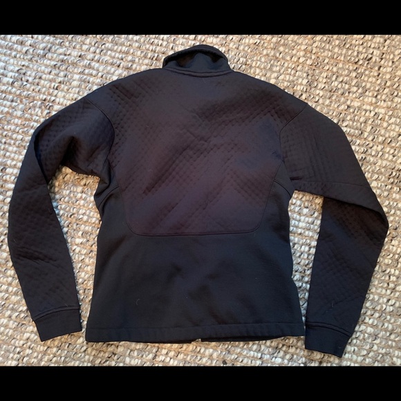 Nike size small - Picture 2 of 2